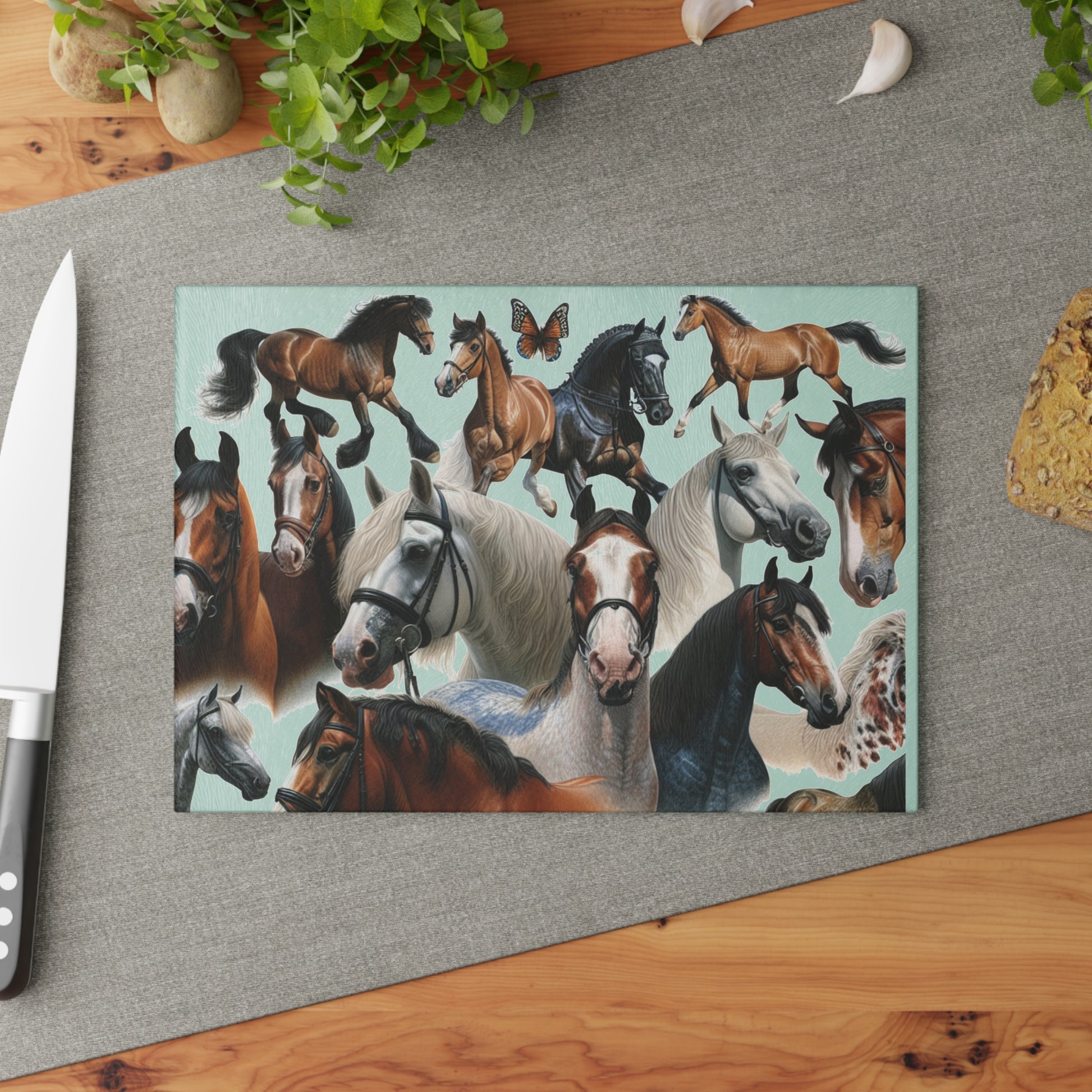 Equine Art Glass Cutting Board, Horse Lover Gift, Kitchen Decor, Personalized Gifts for Equestrians, Unique Cooking Accessory
